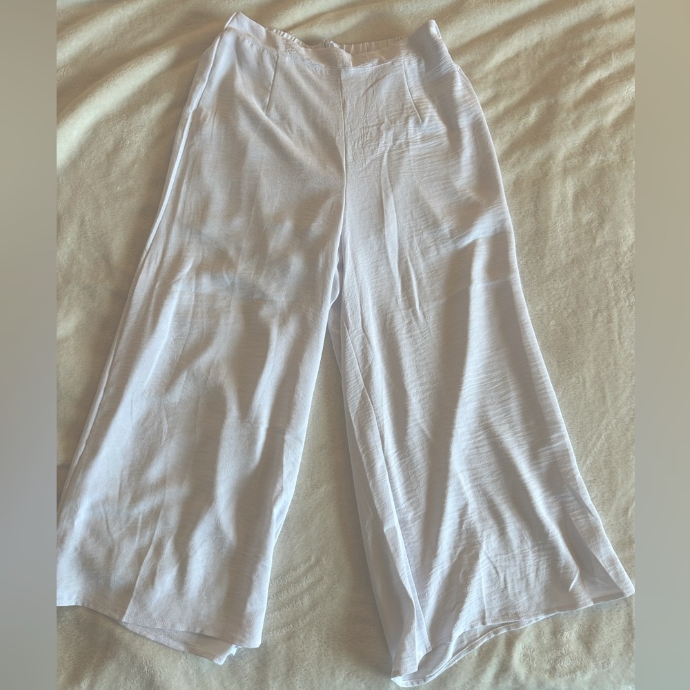 White cropped culottes size M